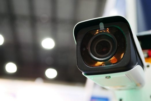 Do webcams record sound in restaurants?